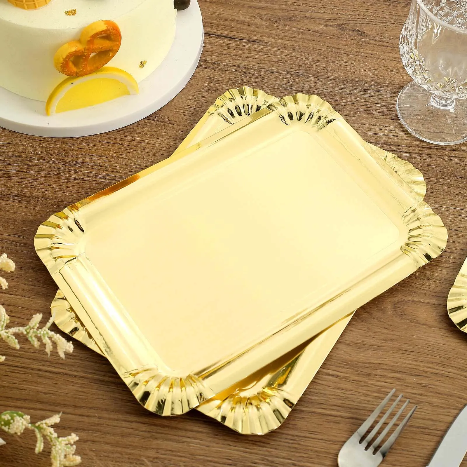 10 Pack Metallic Gold 9" Paper Cardboard Serving Trays, Rectangle Party Platters With Scalloped Rim - 400 GSM