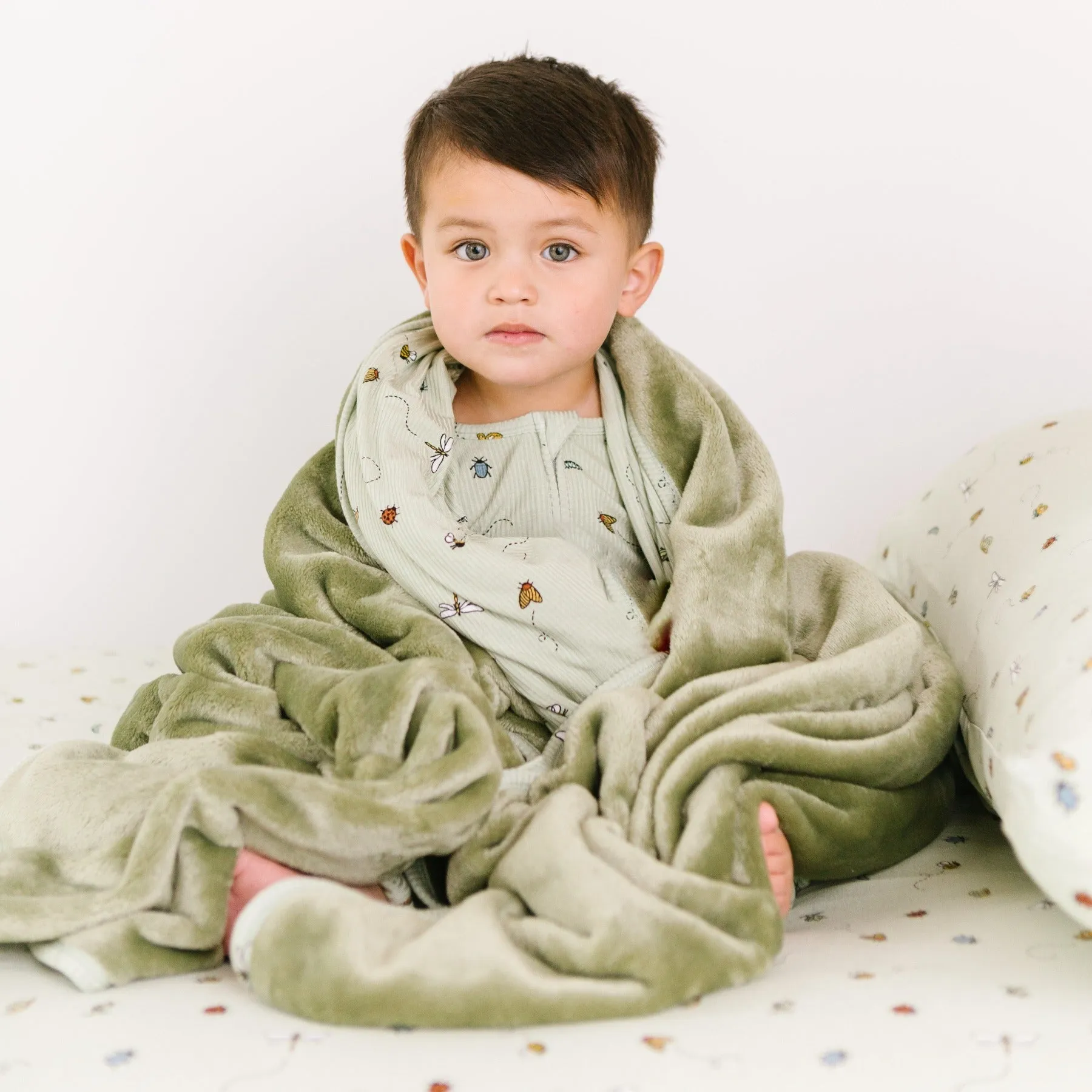 Bugs Small Ribbed Youth Blanket